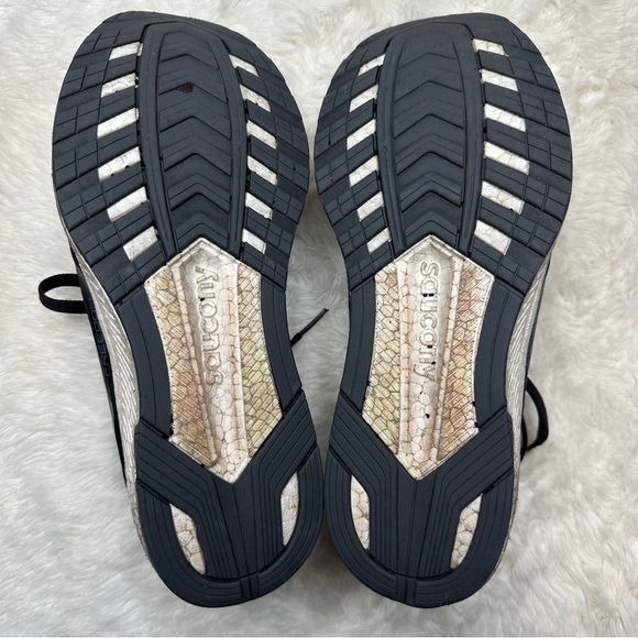 Saucony Freedom 4 Sneakers Black & White Size 9 - Picture 10 of 16